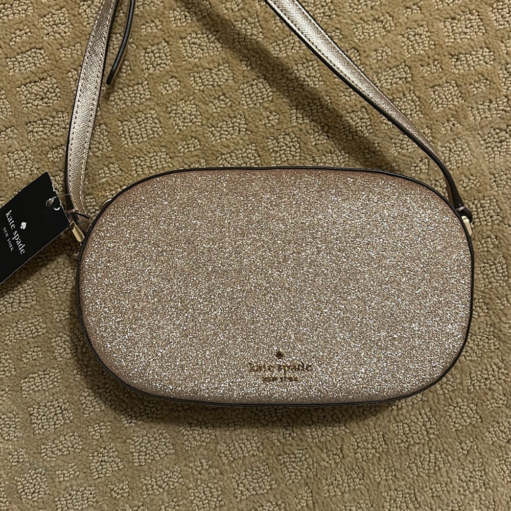 Kate Spade Glimmer Glitter Oval Camera Crossbody Bag In Gold NWT - Picture 3 of 9